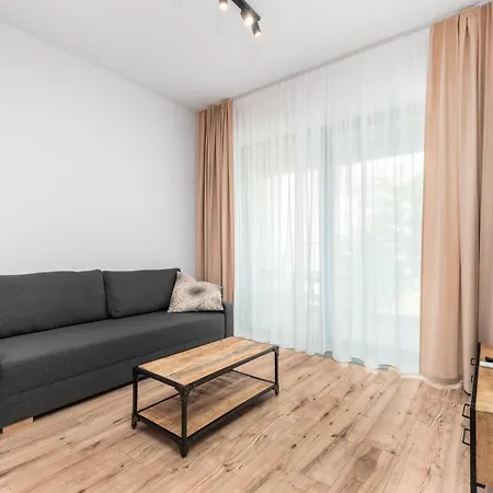 Aleja Solidarnosci 153 - B By Homeprime Apartmán