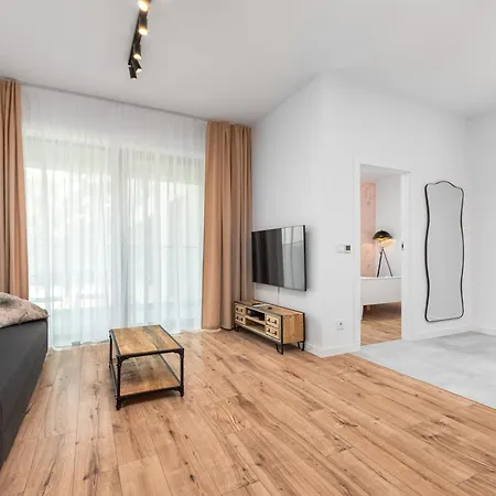 Aleja Solidarnosci 153 - B By Homeprime * Warszawa