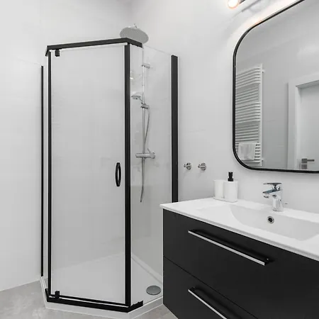 Aleja Solidarnosci 153 - B By Homeprime Appartamento Varsavia