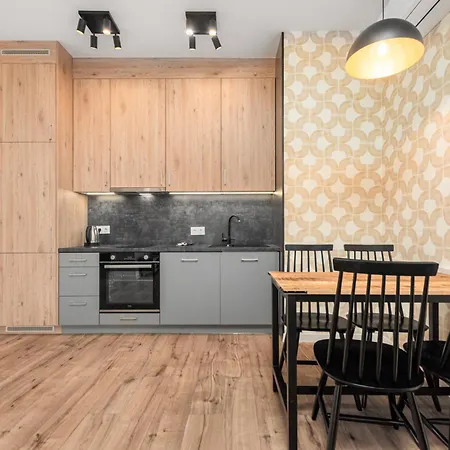 Aleja Solidarnosci 153 - B By Homeprime *